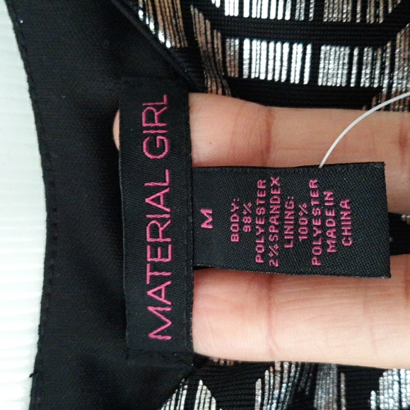 NWT Material Girl Medium Black Silver Foil Tribal Print Spaghetti Strap Camisole - Picture 4 of 15